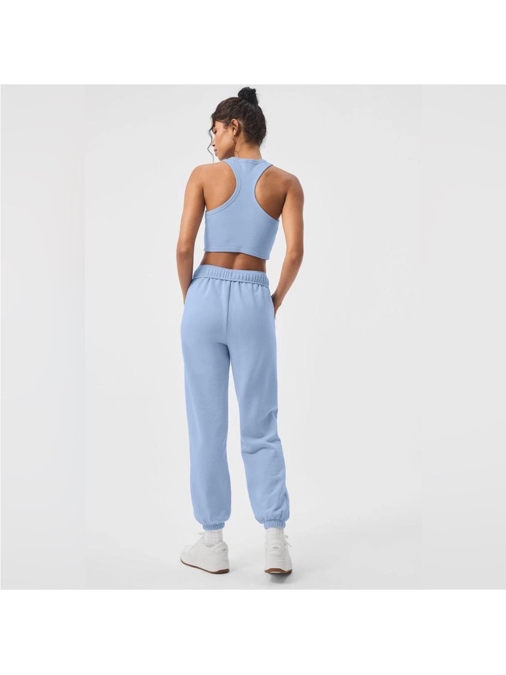 ALO Accolade Sweatpant - Seashell Blue - Small - Picture 2 of 8